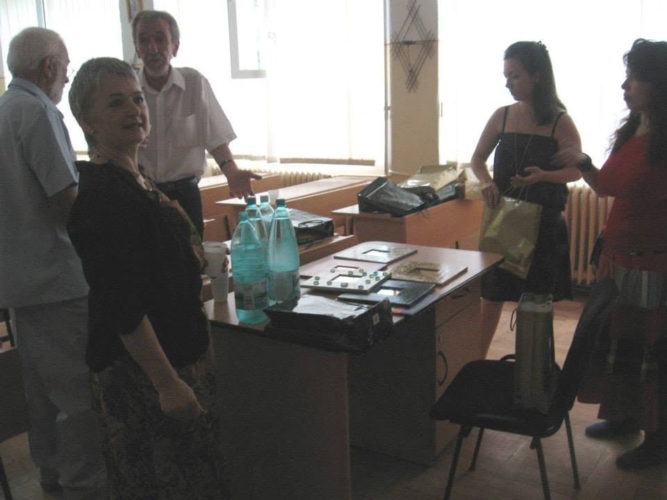 Ion Șinca la o reîntâlnire cu foștii elevi, în atelier