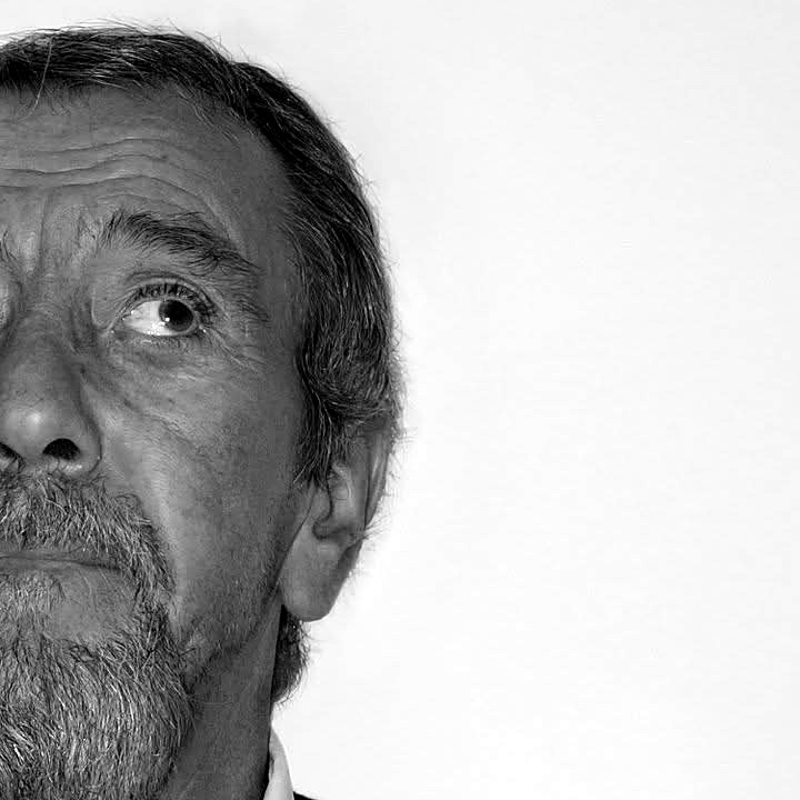 Portret alb-negru al lui Ion Șinca